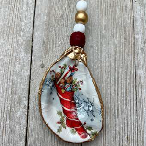 Oyster Ornament - Red Stocking