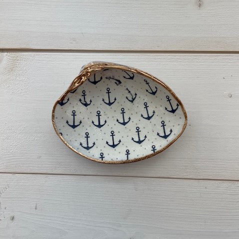 Clam Shell - Navy Anchor